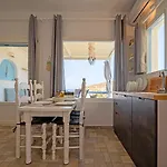 Molos Sea View House - Paros Greece *